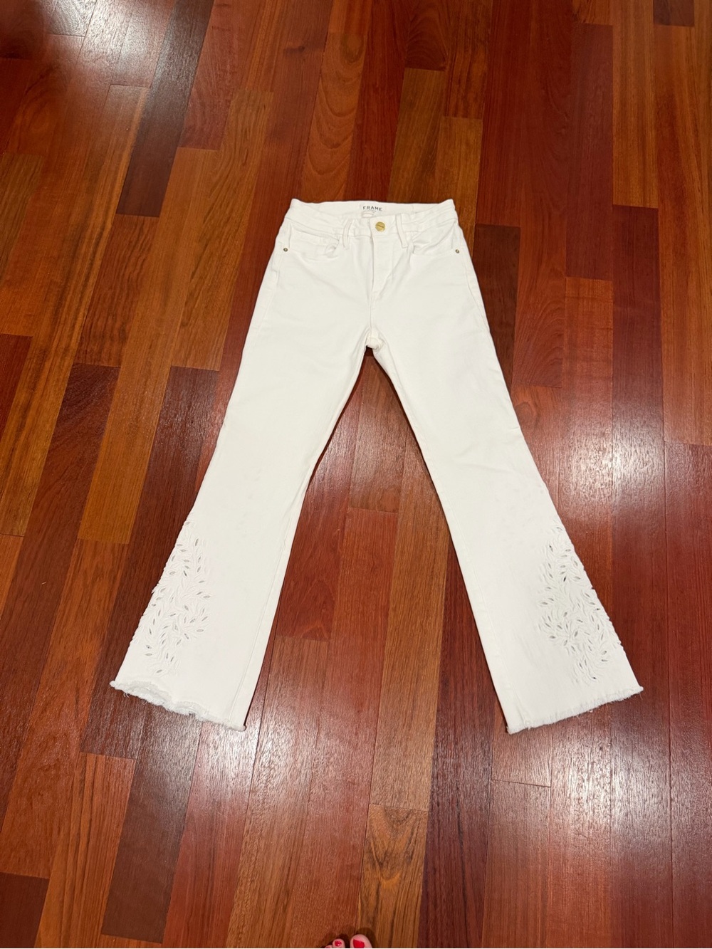 Frame Denim, Le Crop Mimi Boot White Jeans